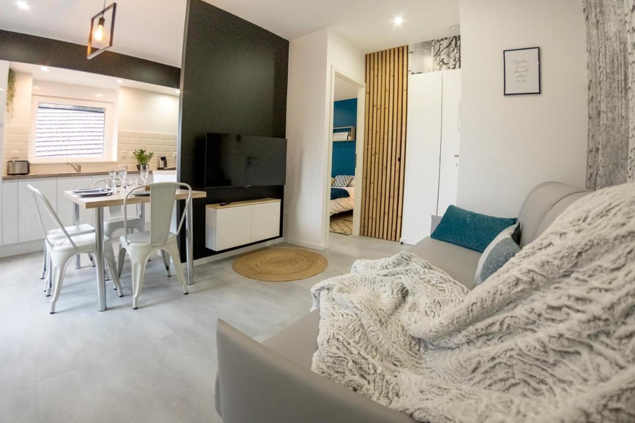 Appart-Hotel N 4 Calme Avec Terrasse, Wi-Fi Haut Debit, Petit-Dejeuner, Room-Service Et Parking Prive Chouzelot Dış mekan fotoğraf