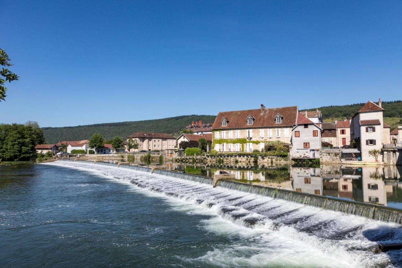Appart-Hotel N 4 Calme Avec Terrasse, Wi-Fi Haut Debit, Petit-Dejeuner, Room-Service Et Parking Prive Chouzelot Dış mekan fotoğraf